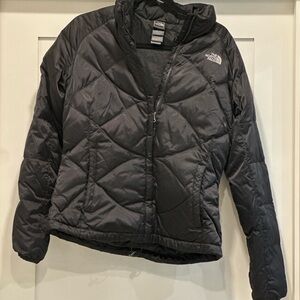 The North Face Women's 550 Diamond Puffer Black Jacket